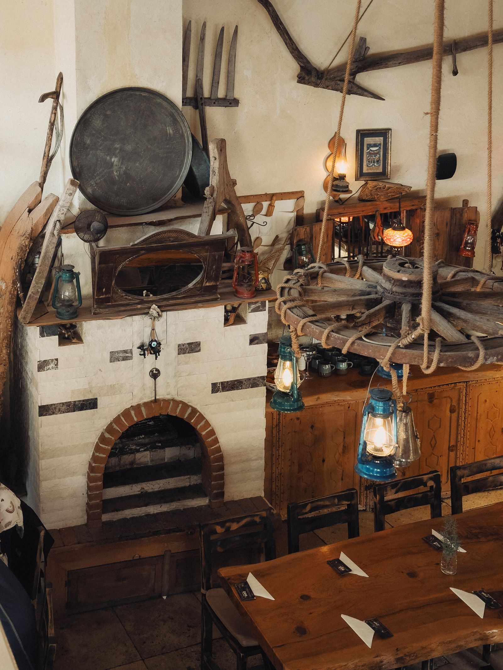The warm, lived-in interior of H Tripa tavern.